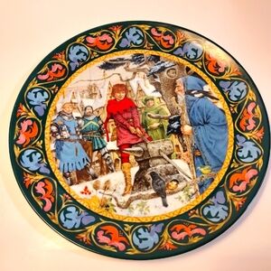 Wedgewood numbered limited bone china "Arthur draws the sword" collector plate